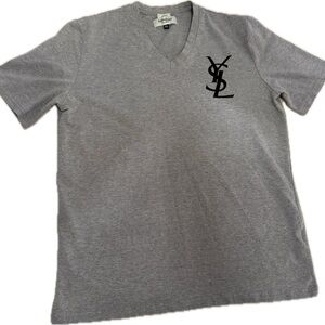 Designer inspired v-neck tee shirt; gray short sleeves. Size M